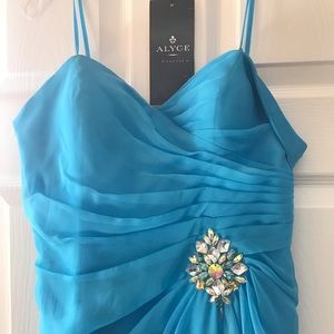 Blue Formal dress Sz8 - great for prom